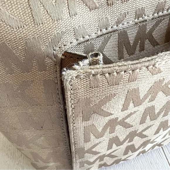 Michael Kors Canvas Jet Set Medium Logo Tote